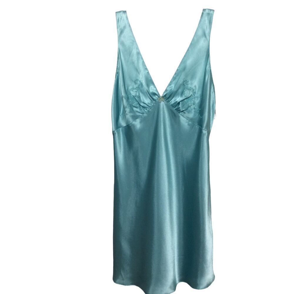 Sensara Women's Nightgown Size Large‎ Silky Soft Intimate